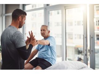 experienced-and-qualified-hand-therapy-service-in-bronx-ny-small-0