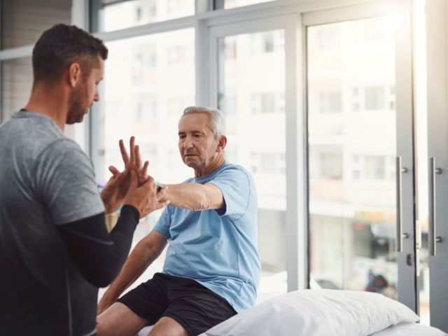 experienced-and-qualified-hand-therapy-service-in-bronx-ny