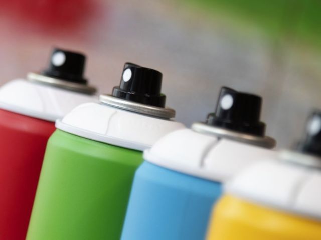 silicone-spray-vs-lubricants-key-differences-uses-benefits-explained