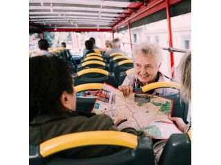 discover-hop-on-hop-off-bus-in-naples-small-1