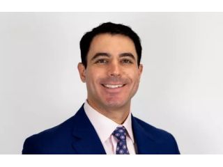 scottsdale-orthopedic-surgeon-knee-and-hip-specialist-small-0