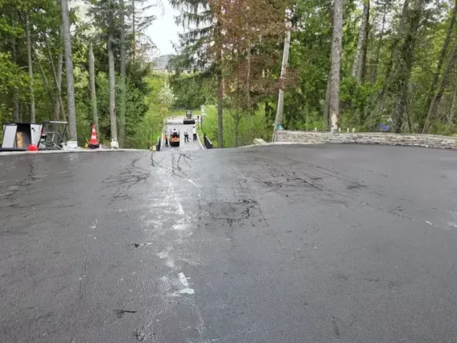 residential-asphalt-paving