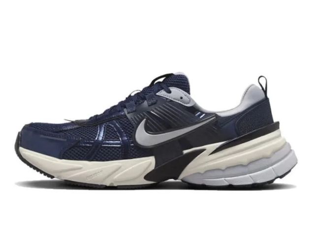 nike-low-top-lightweight-comfortable-shoes