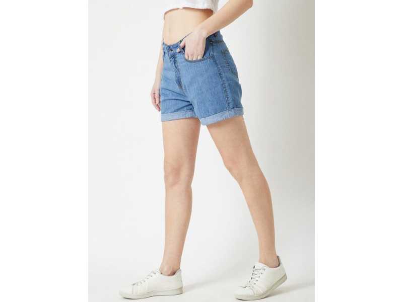miss-chase-women-blue-solid-regular-fit-denim-shorts-small-0