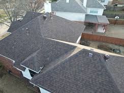 roofing-contractor-lucas