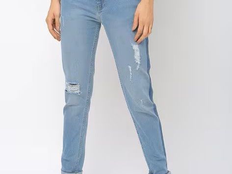 distressed-skinny-jeans-with-contrast-panels