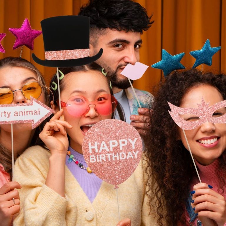 modern-contactless-photo-booth-experience-in-atlanta-big-0