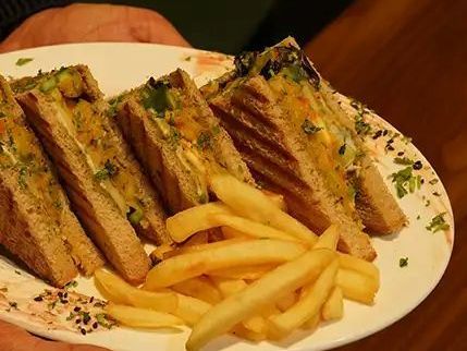 bombay-toastie-spicy-mumbai-veg-sandwich-avaya-cafe