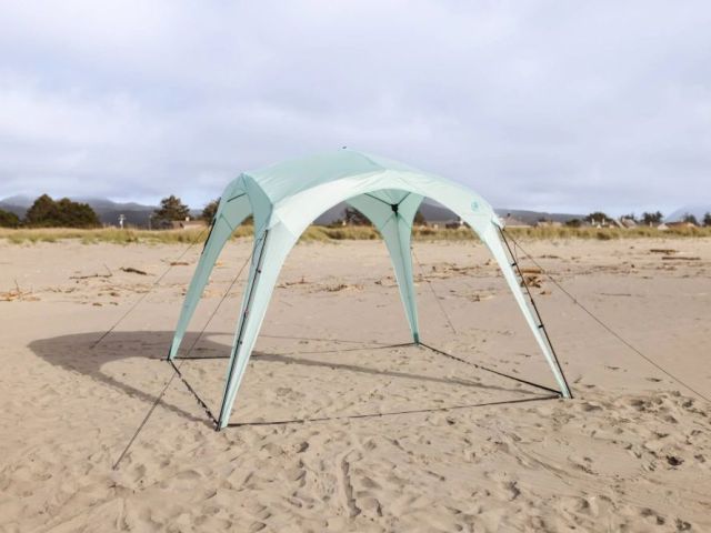 durable-canopy-tent-for-the-beach