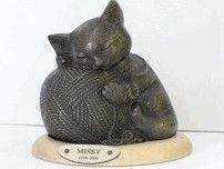 kitty-urn-bronze