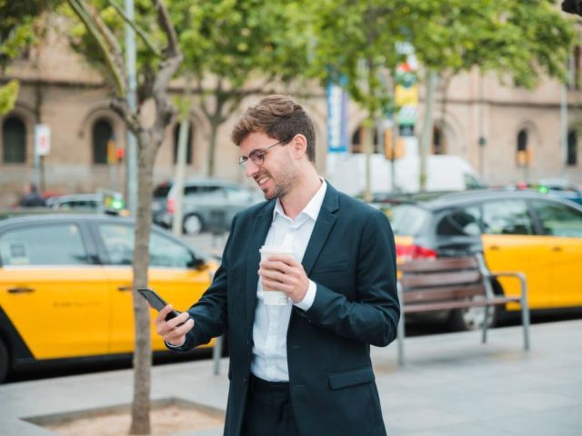 custom-taxi-booking-app-development-services