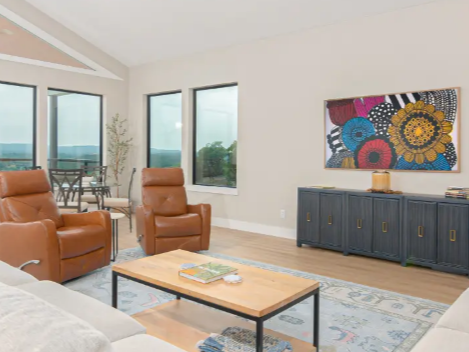 relaxing-riverfront-vacation-rental-in-texas-hill-country