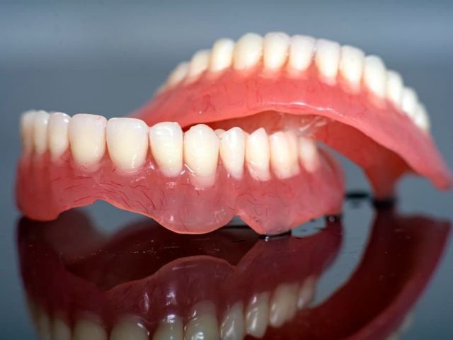 affordable-dentures-in-phoenix-az-for-a-confident-smile
