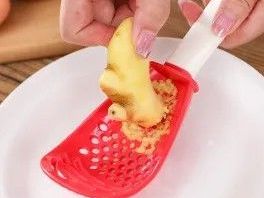 multifunctional-slotted-cooking-spoon-mash-press-stir-tool
