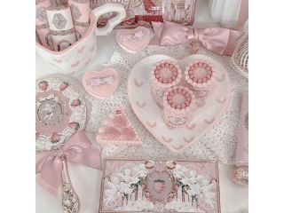 flower-knows-strawberry-cupid-velvet-small-0