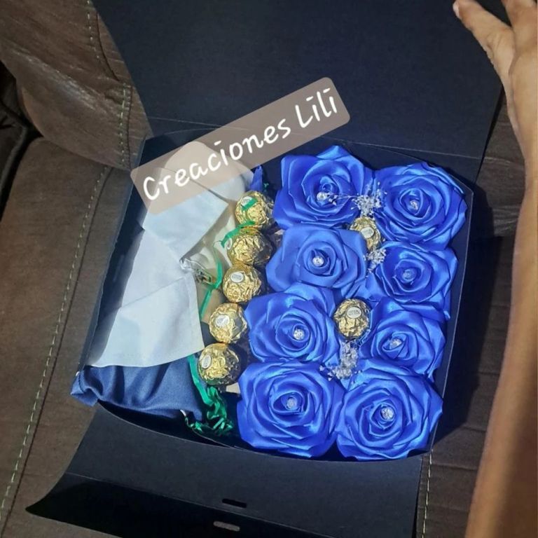 black-covered-gift-box-big-4