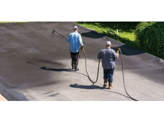 reliable-driveway-sealing-and-paving-for-homes-across-ct-small-3