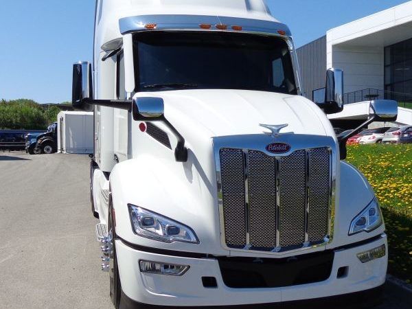 2026-peterbilt-579-very-competitive-price-3-available