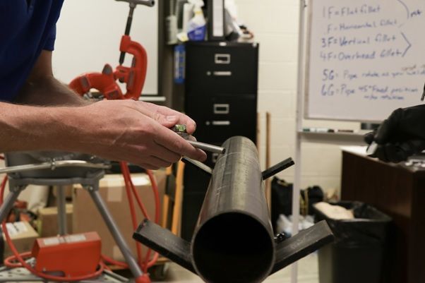 union-vs-independent-pipefitting-work-big-0