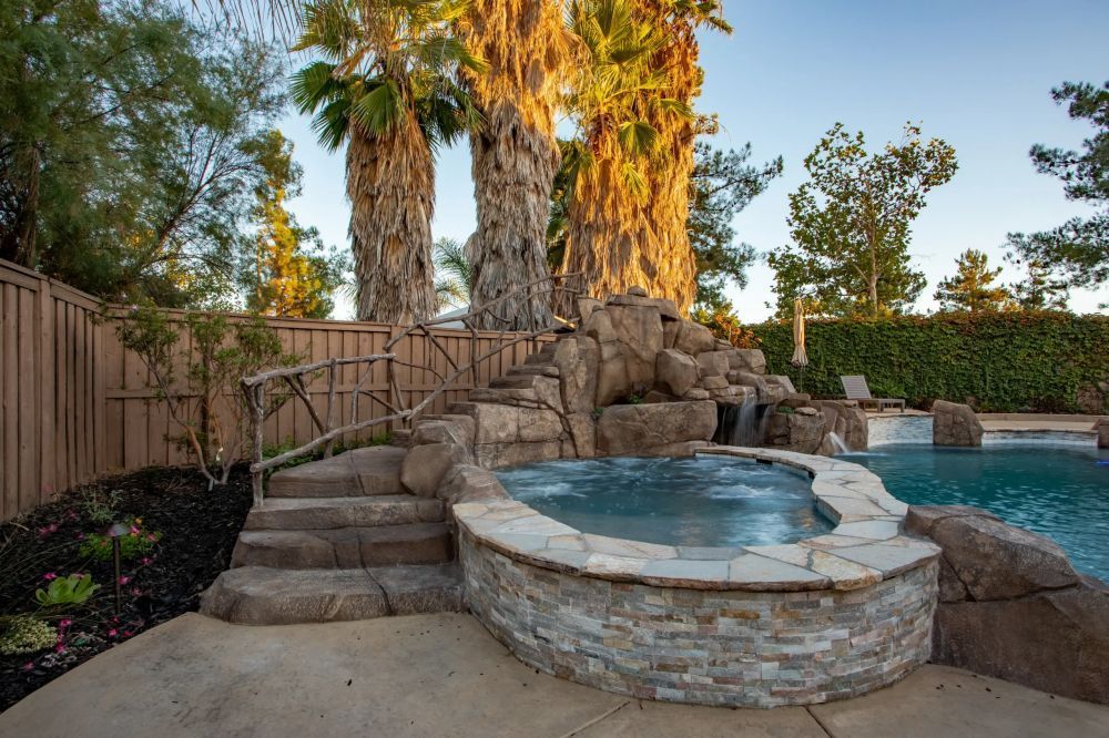 hurricane-ut-swimming-pool-contractor-taylor-made-pools-big-0
