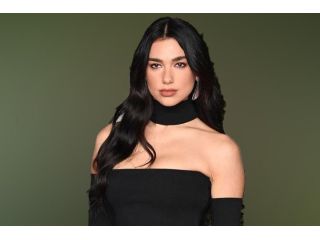 a-strategic-look-at-pop-stardom-and-wealth-creation-small-0