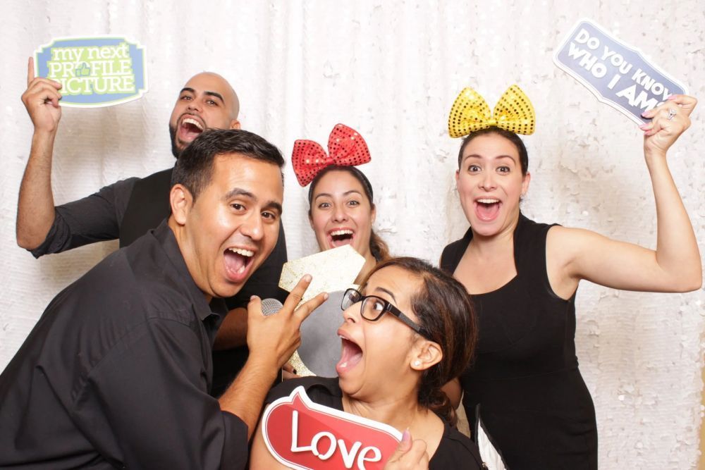 atlanta-wedding-photo-booth-for-unforgettable-memories-big-0