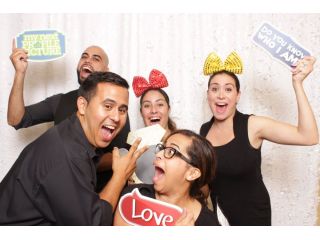 atlanta-wedding-photo-booth-for-unforgettable-memories-small-0