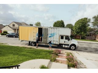 hiring-san-antonio-international-movers-small-0
