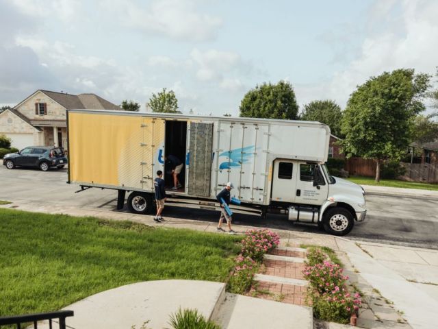 hiring-san-antonio-international-movers