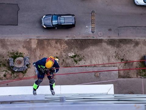 protect-your-team-with-certified-fall-protection-call-today