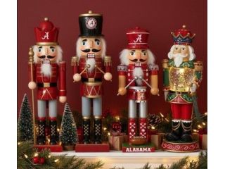 shop-christmas-nutcrackers-luxury-holiday-collectibles-small-0