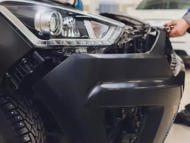 bumper-repair-service-chatsworth-trusted-auto-body-experts