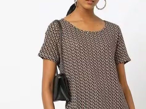 printed-round-neck-t-shirt