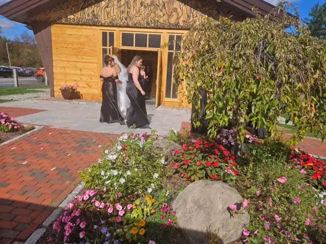 wedding-transportation-services-in-stowe-neils-wheels