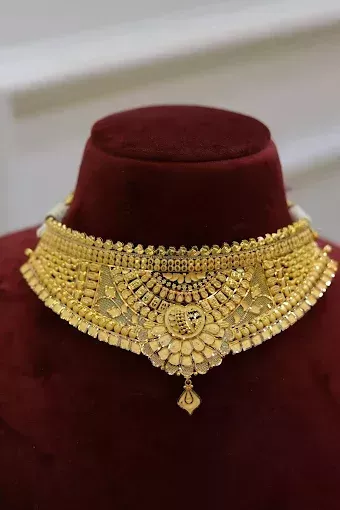 best-jewellery-shop-near-me-gold-diamond-bridal-jewellery-big-0