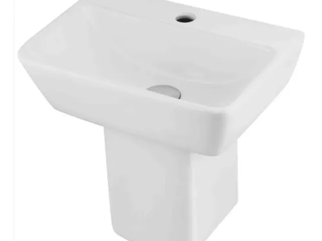 stylish-wash-basin-with-half-pedestal-grafdoer