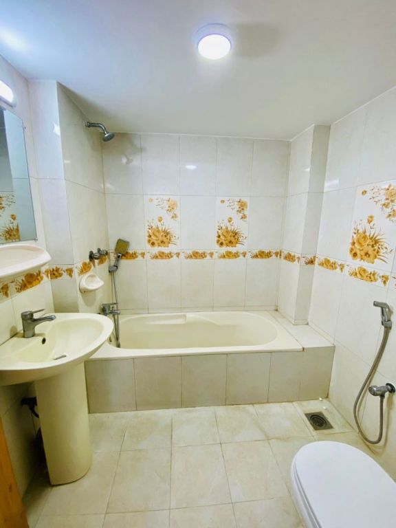fully-furnished-three-bed-apartment-in-bashundhara-ra-big-4