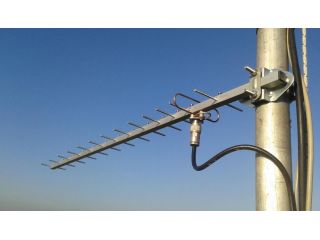 best-high-gain-circular-polarized-yagi-antenna-small-0
