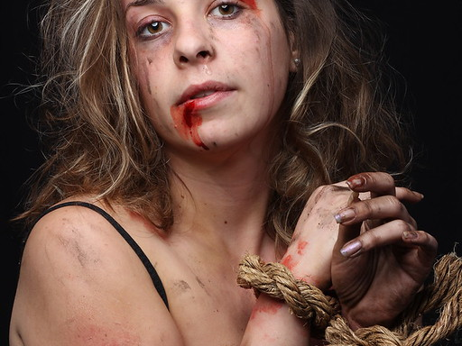 what-do-sfx-makeup-artists-use-for-fake-blood