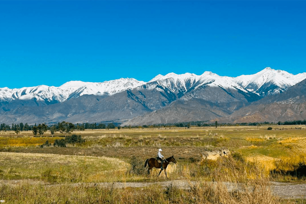 almaty-tours-kyrgyz-guided-tours-big-0
