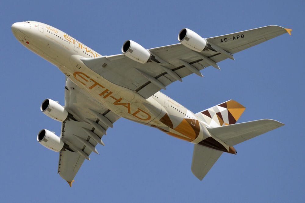 etihad-airways-jakarta-office-1-833-641-1988-big-0