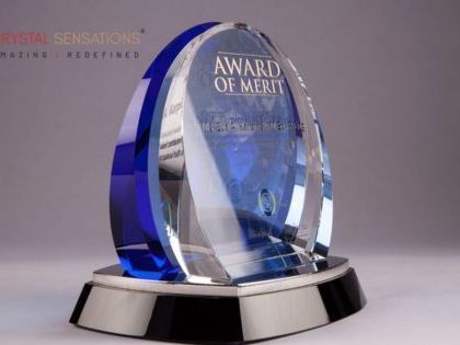 engraved-custom-crystal-trophy-for-corporate-awards