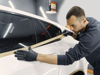 looking-for-auto-tint-near-me-get-expert-tinting-small-0