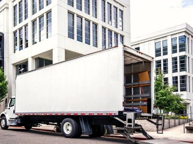 urgent-freight-delivery-and-time-critical-shipping-logistics
