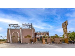 rooftop-restaurant-near-malviya-nagar-jaipur-small-0