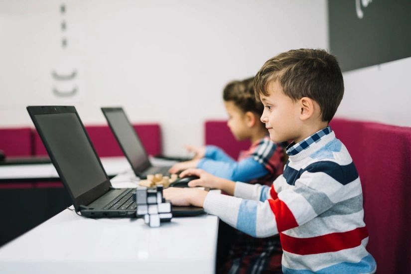 fun-competitive-coding-classes-for-kids-big-0