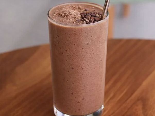 high-protein-chocolate-smoothie-tasty-nutritious