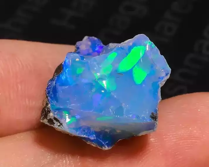 earth-mined-rough-white-ethiopian-opal
