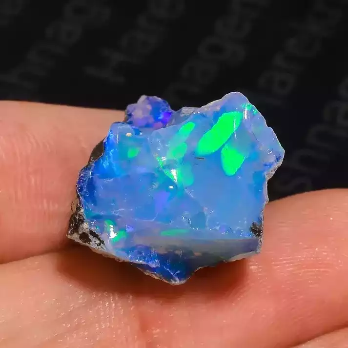 earth-mined-rough-white-ethiopian-opal-big-0