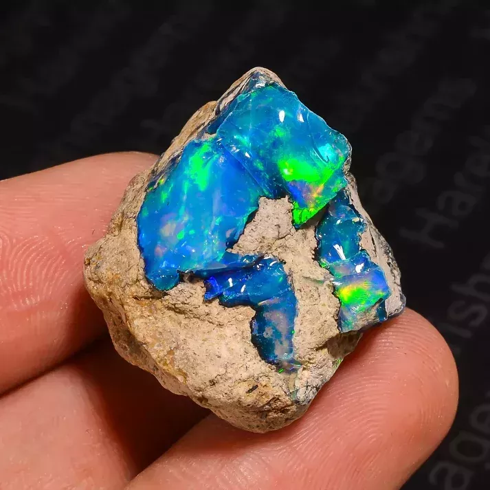 unheated-ethiopian-white-fire-opal-26x23x11-mm-big-0